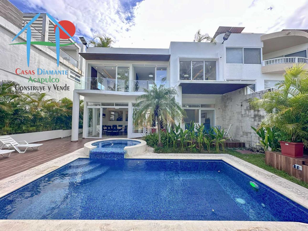 Casa de lujo con alberca, jacuzzi y vista al campo de golf