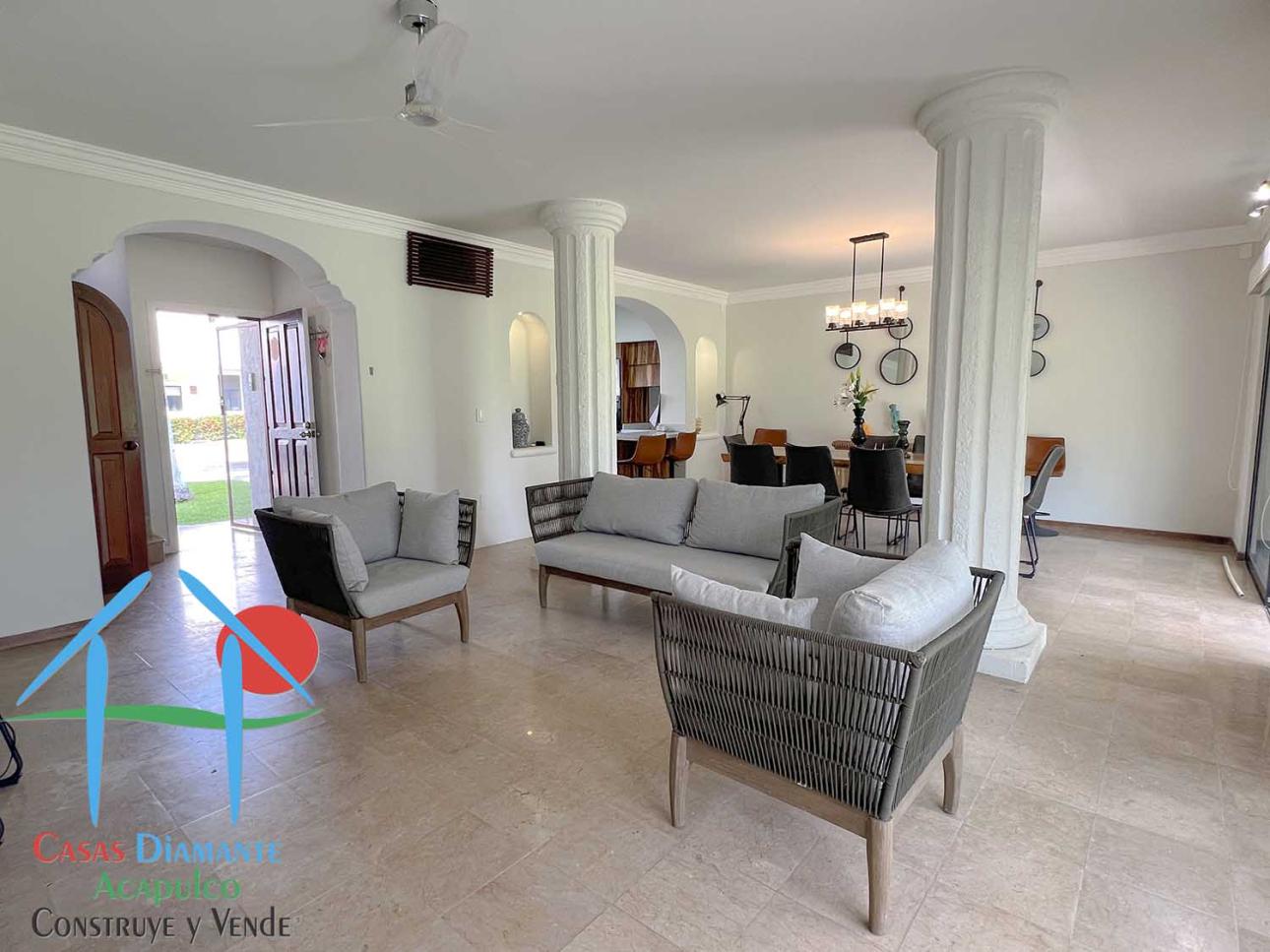 Casa con vista al campo de golf y terraza con jacuzzi — foto 3