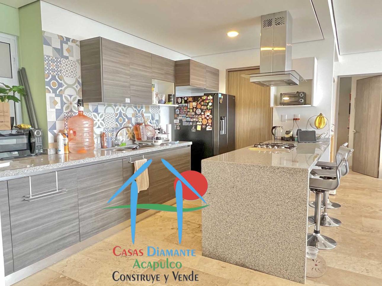 Depa en venta en Zona Dorada. Con 4 recámaras y vista al mar — foto 9