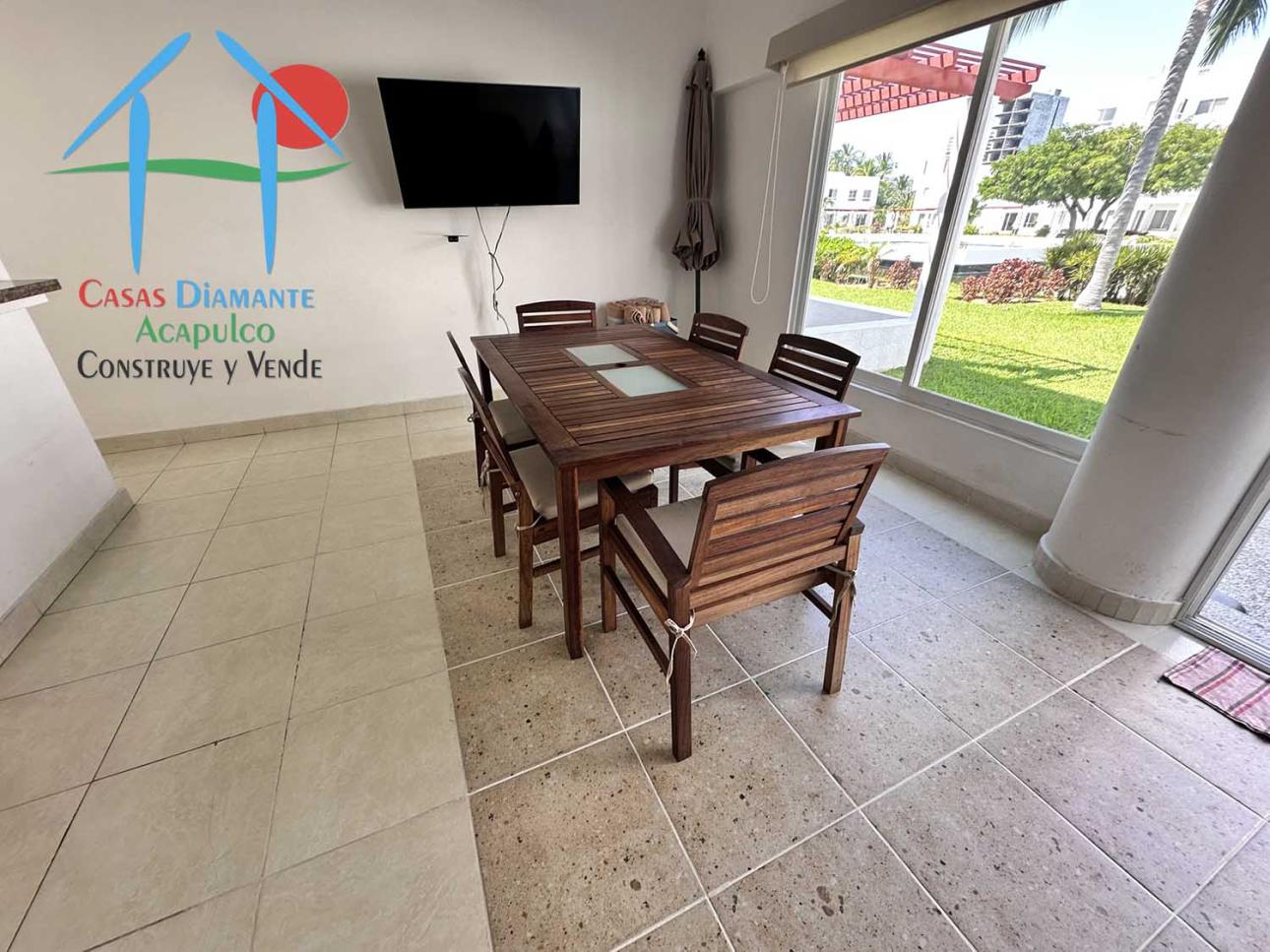 Casa en venta con terraza Con Acceso Y Vistas Al Jardín - 2