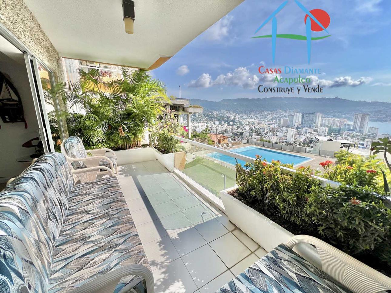 Depa en venta con 4 rec y terraza con vista parcial al mar