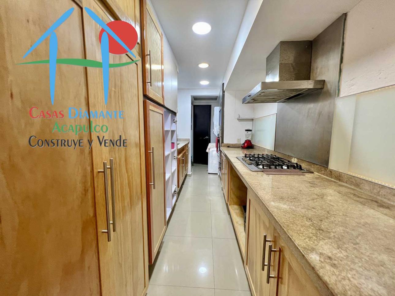 En la bahía de Acapulco, con vista al mar, remodelado — foto 11
