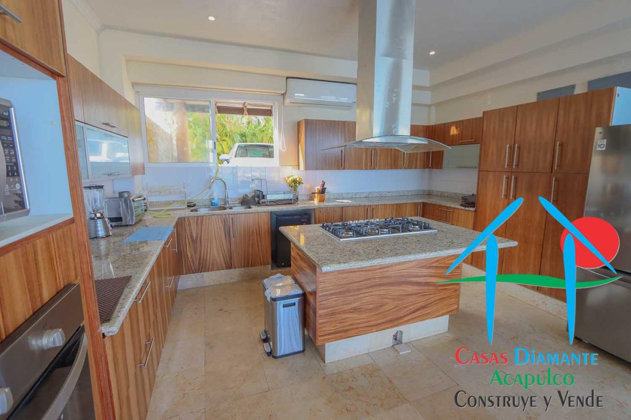 Casa con vista al mar y alberca privada - 13