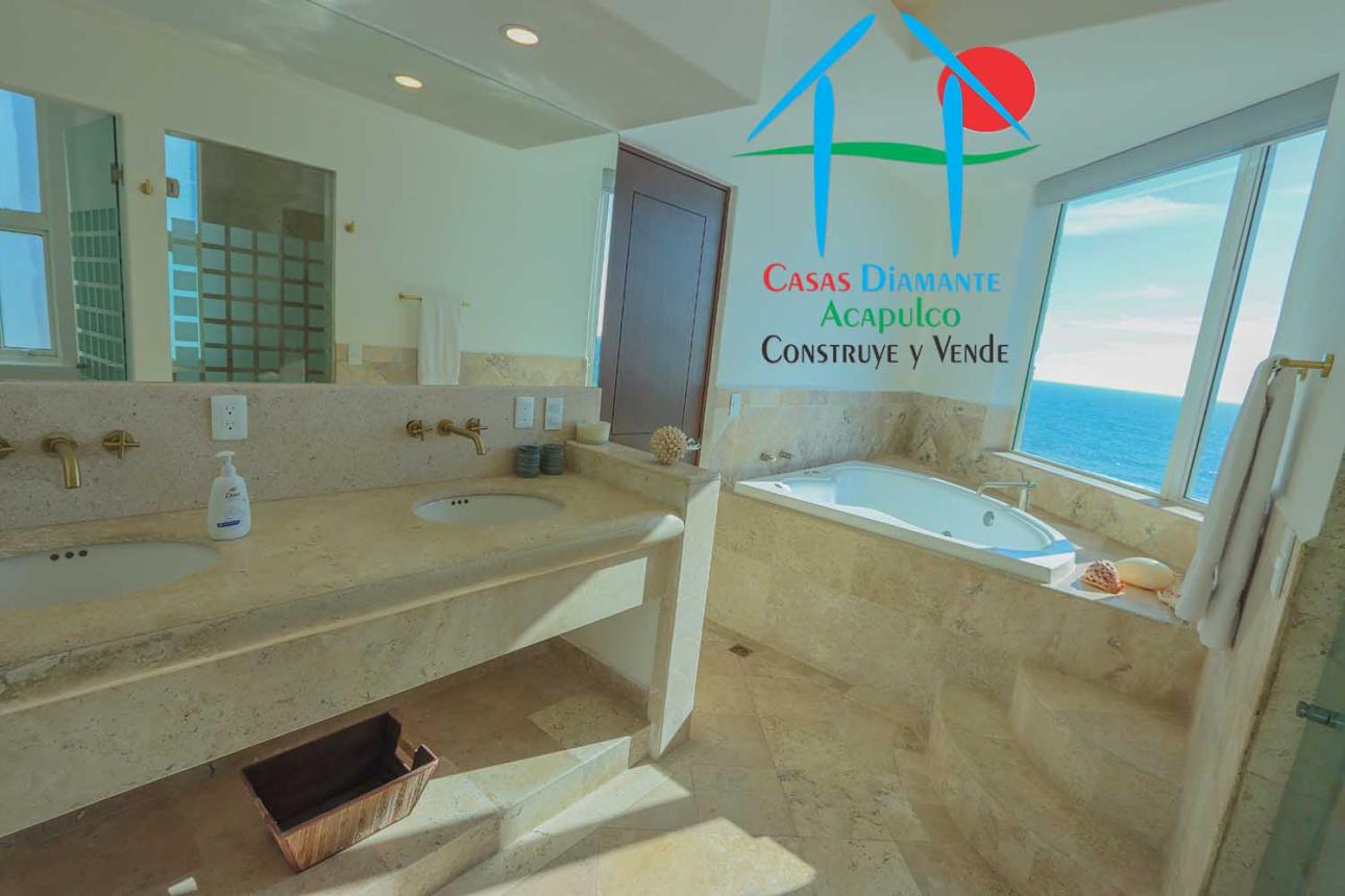 Penthouse con 6 recámaras, terraza, jacuzzi y vista al mar — foto 12