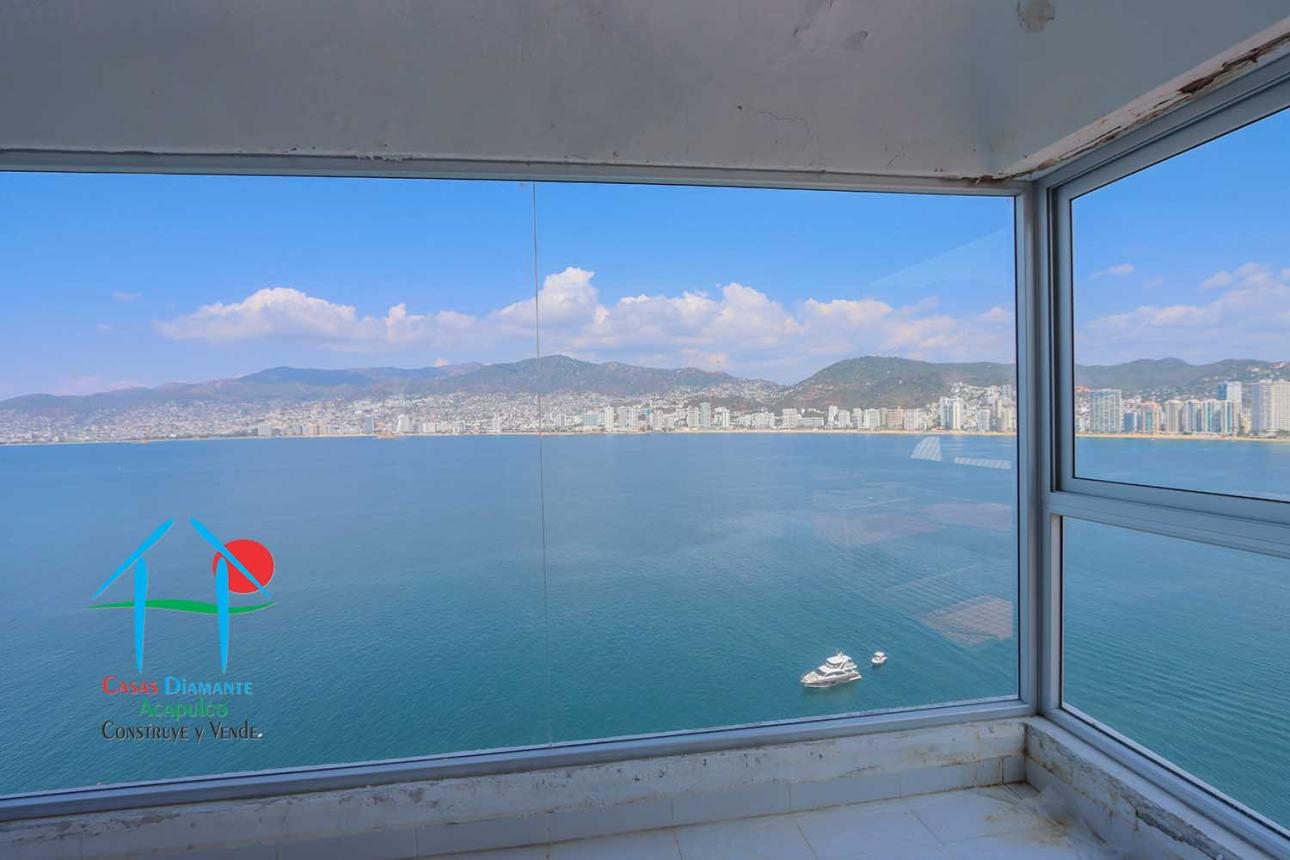 Para restaurar con 4 recámaras, roof garden y vista al mar — foto 3