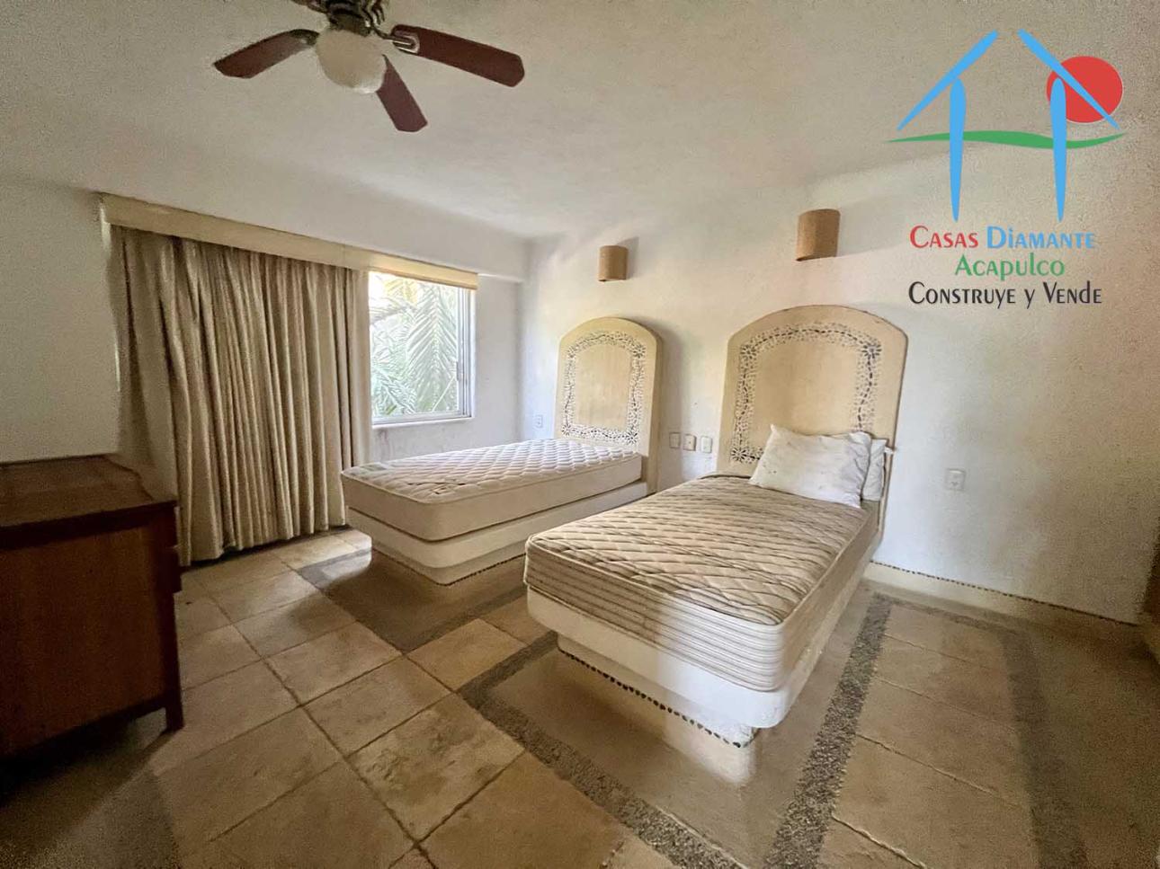 Casa en oportunidad en Las Brisas con 6 recámaras y alberca — foto 15