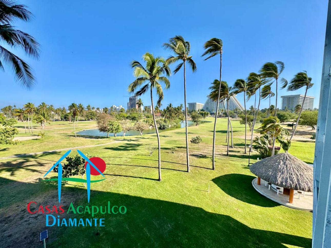 Depa con 2 recámaras y terraza con vista al campo de golf - 13