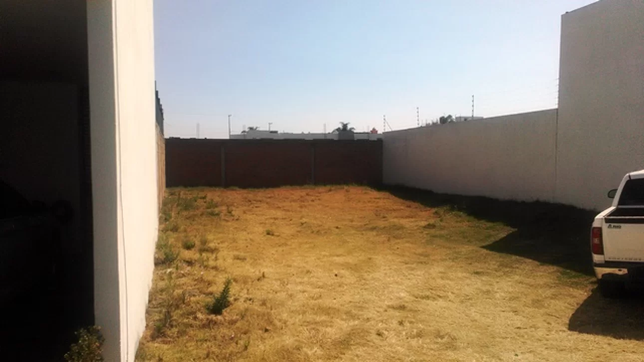 Lote de 334 M2 ideal para una casa de un piso - 2