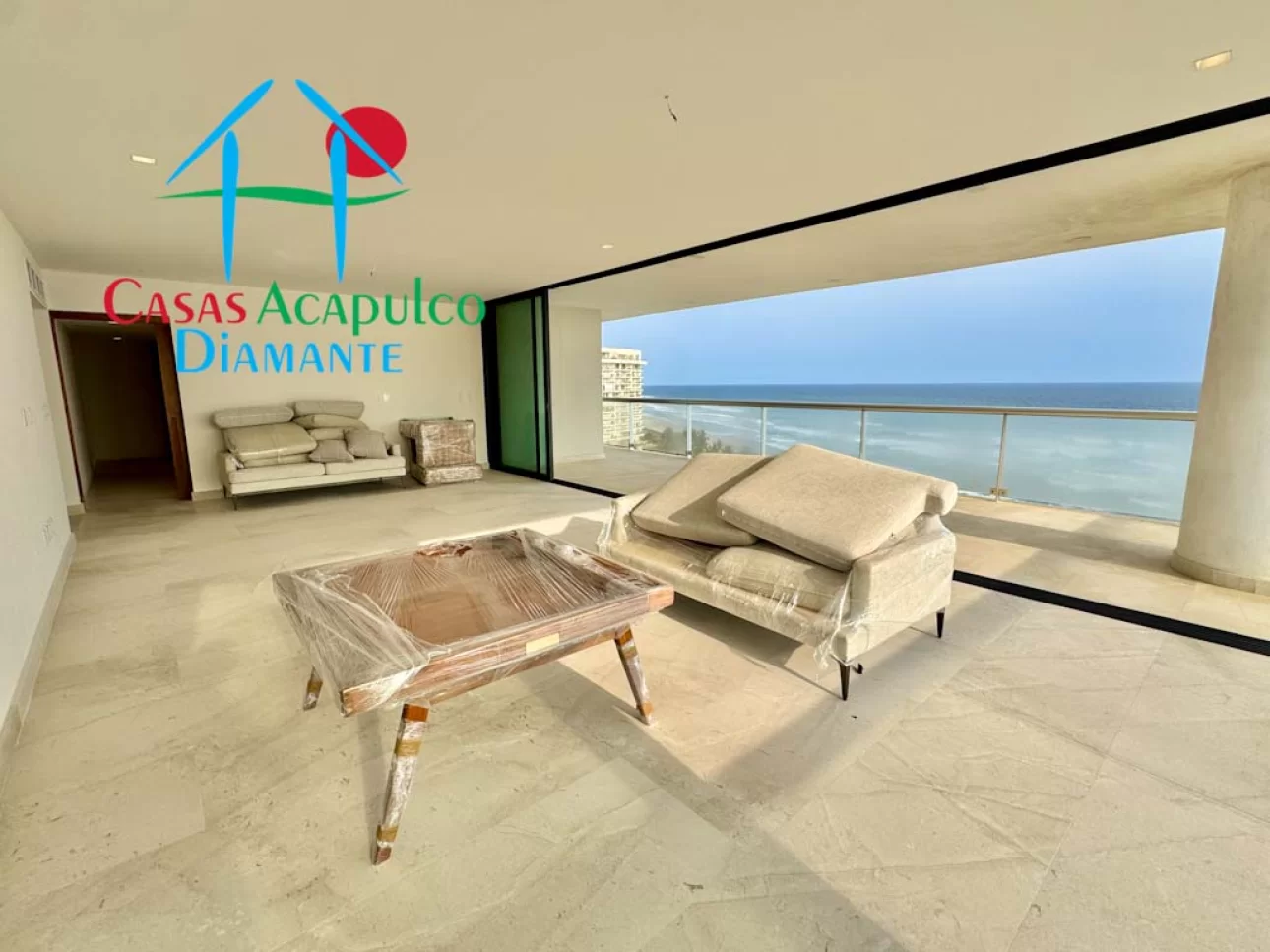 De playa, con terraza, vista al mar y 4 recámaras — foto 2