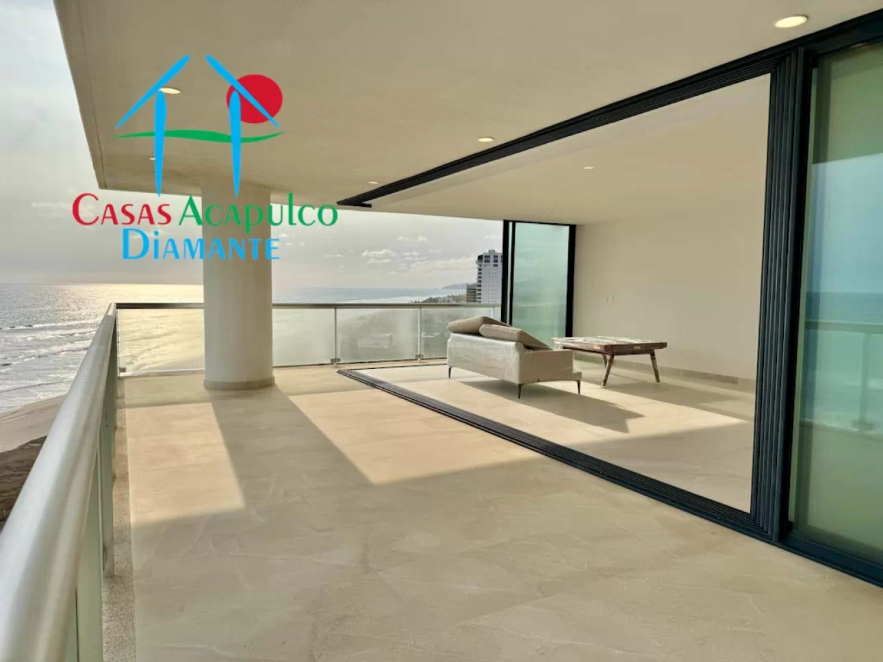De playa, con terraza, vista al mar y 4 recámaras — foto 3