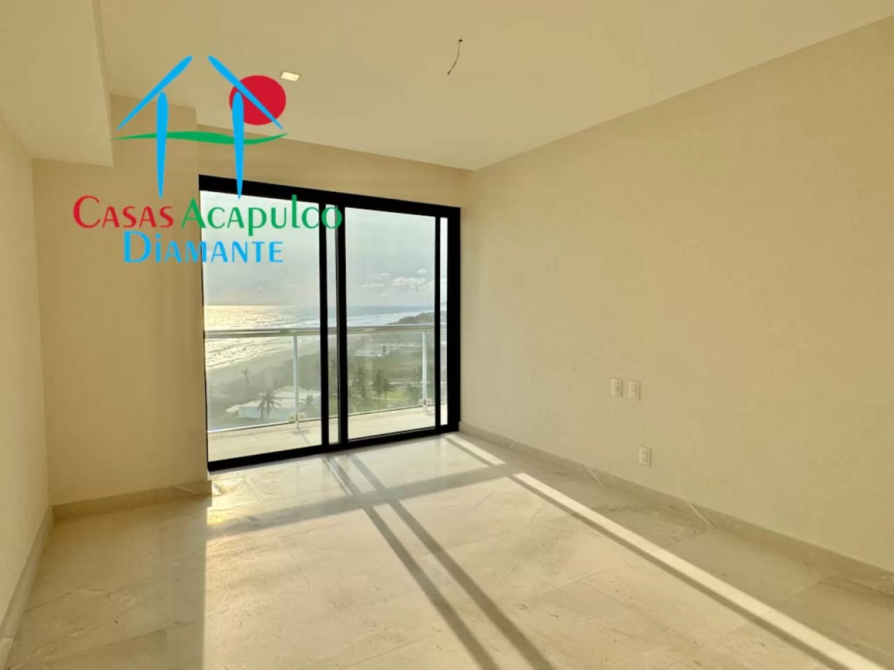 De playa, con terraza, vista al mar y 4 recámaras — foto 12