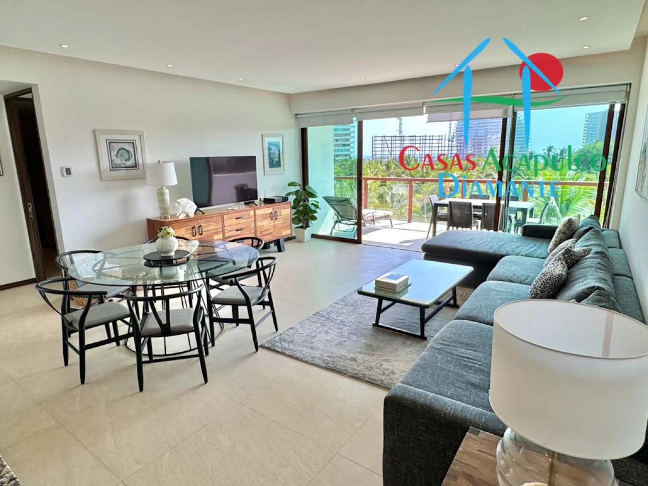Departamento en condominio de playa, con 2 recámaras