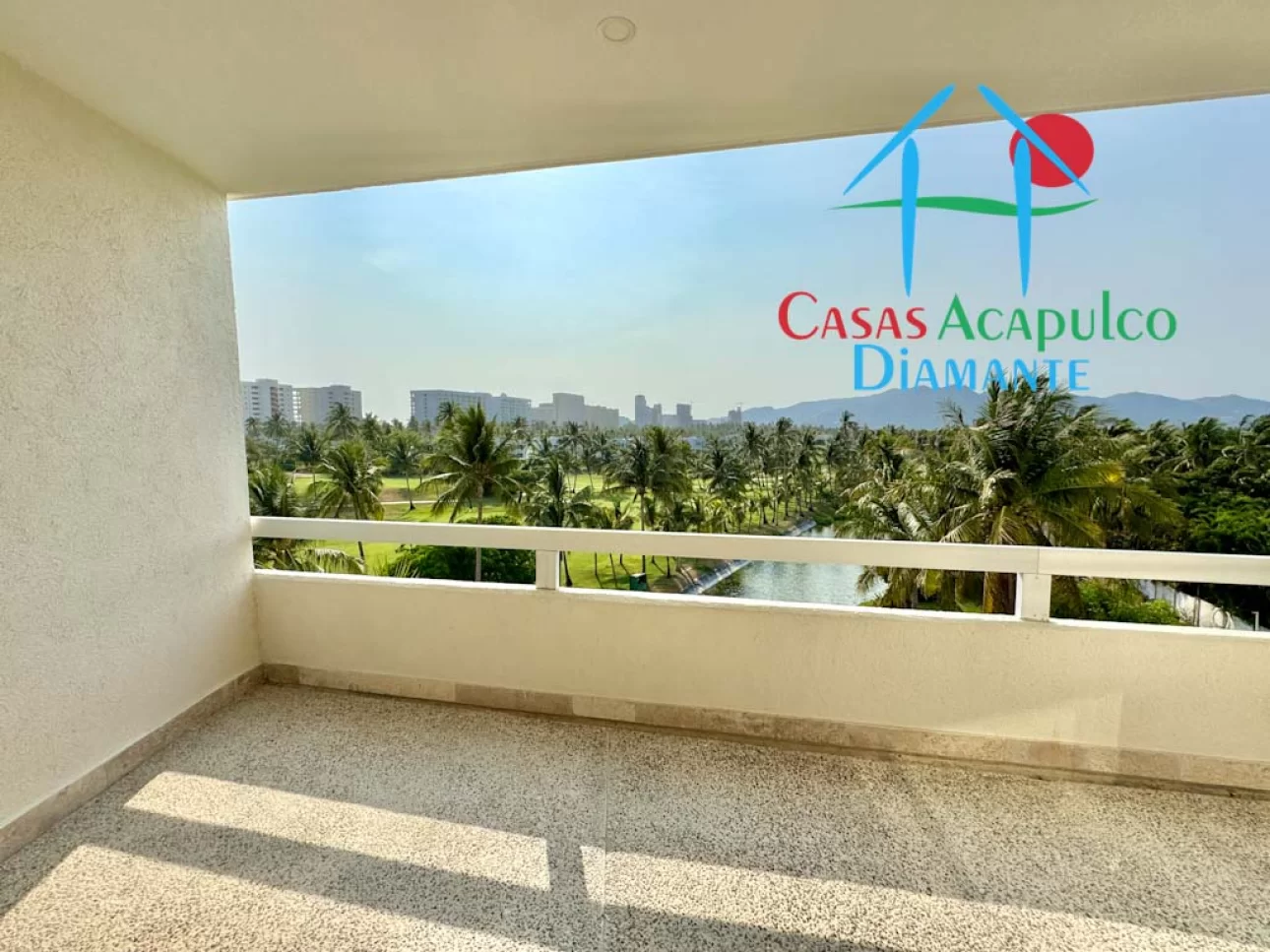 Depa con 2 recámaras y terraza con vista al campo de golf — foto 5
