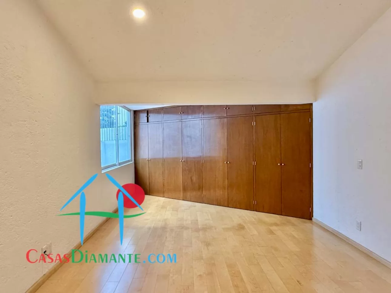 Casa en privada con 4 recámaras y terraza interior - 17