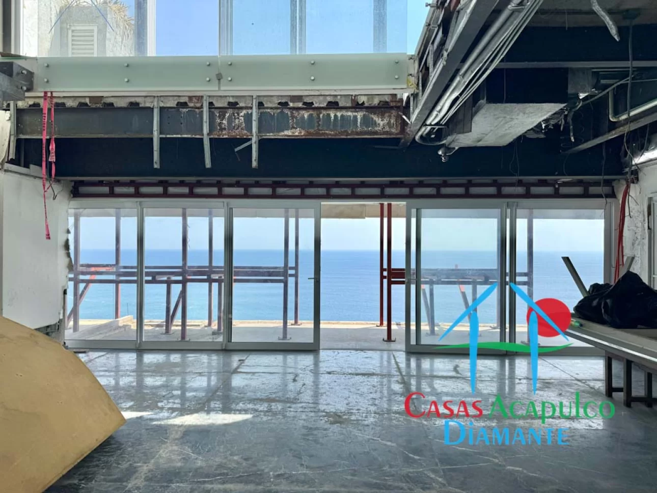 Penthouse frente al mar con gran potencial para restaurar — foto 3