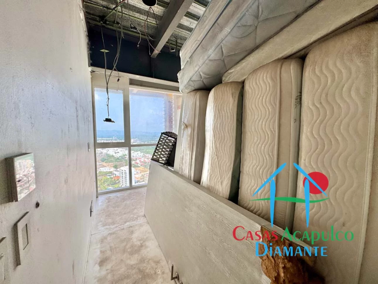 Penthouse frente al mar con gran potencial para restaurar — foto 12