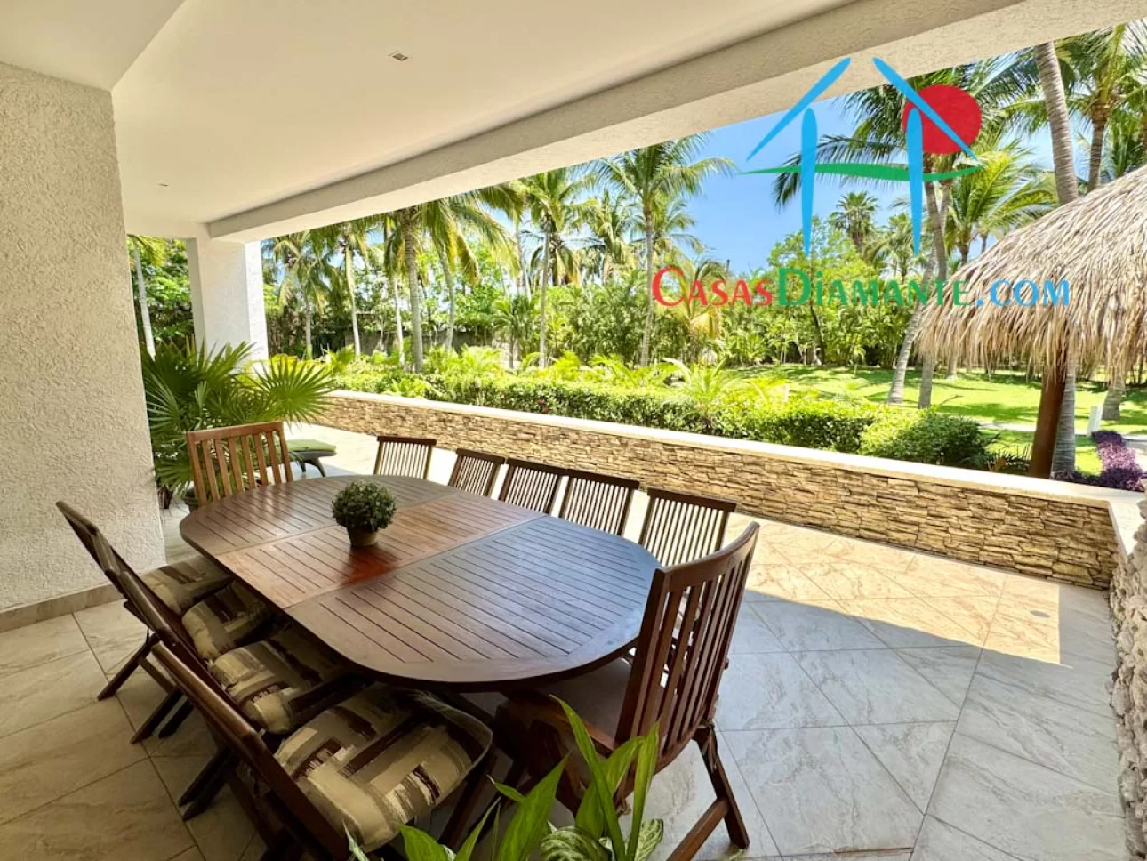 Garden House con jardín privado y 3 estacionamientos — foto 8