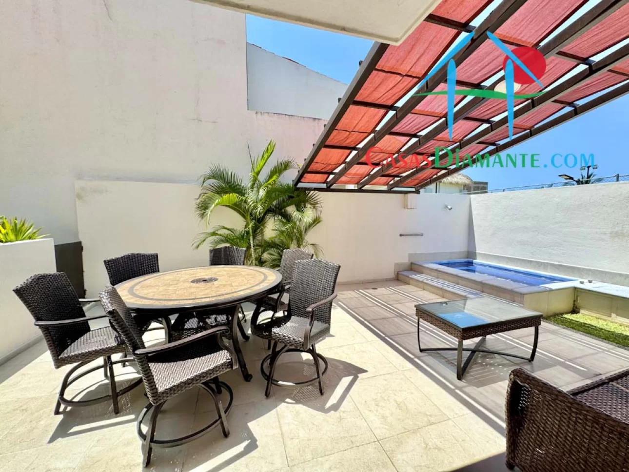 Casa con terraza, jacuzzi, salida al jardín y áreas comunes — foto 12