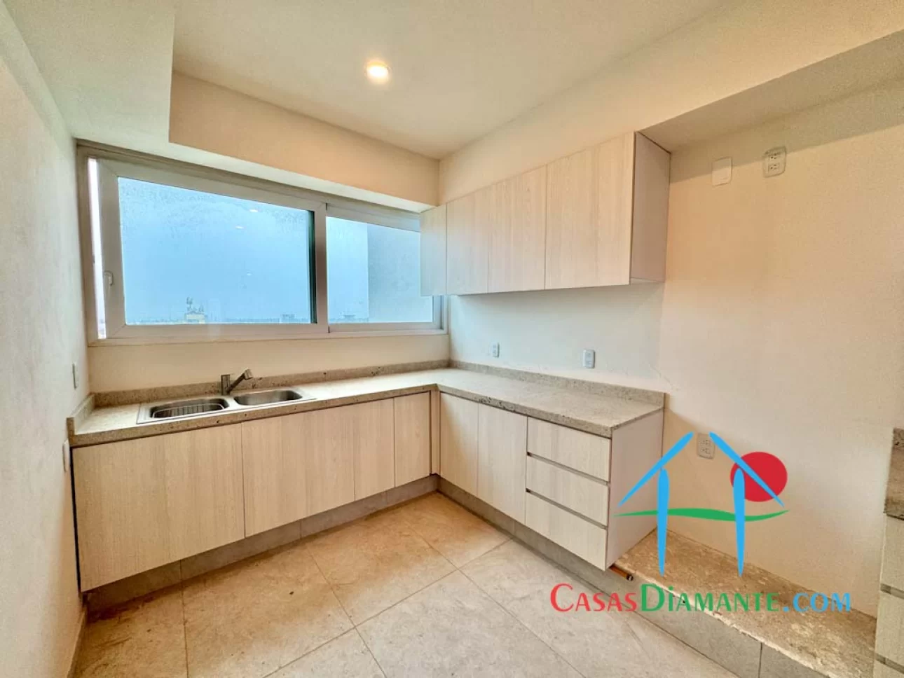 Departamento de playa con terraza, vista al mar, 4 recámaras — foto 12
