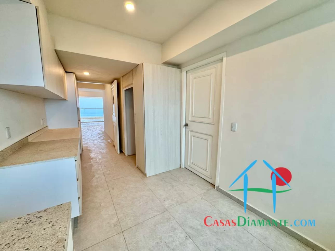 Departamento de playa con terraza, vista al mar, 4 recámaras — foto 13