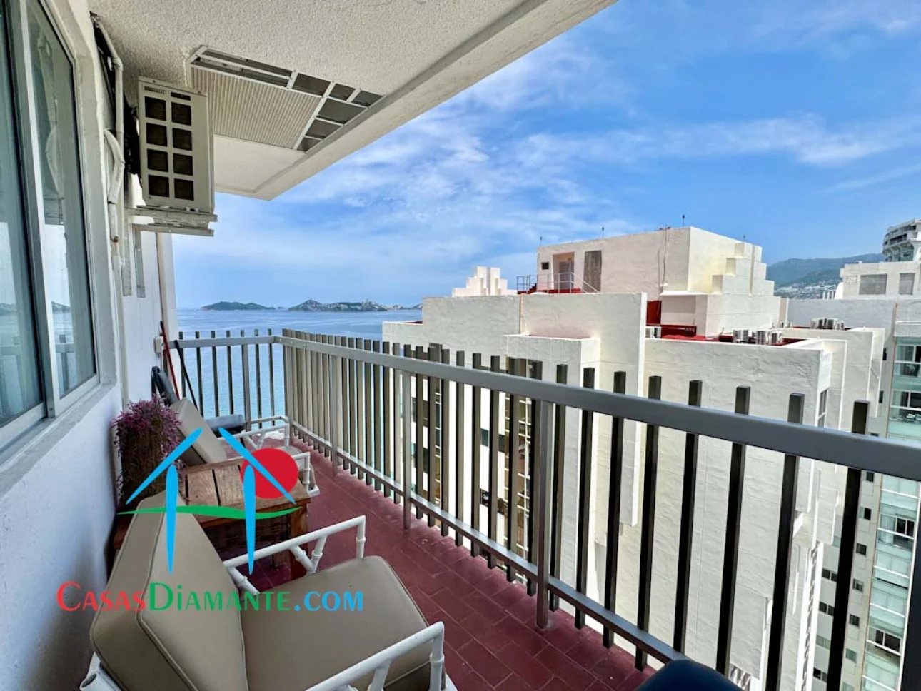 Departamento de playa con terraza y vista al mar — foto 11
