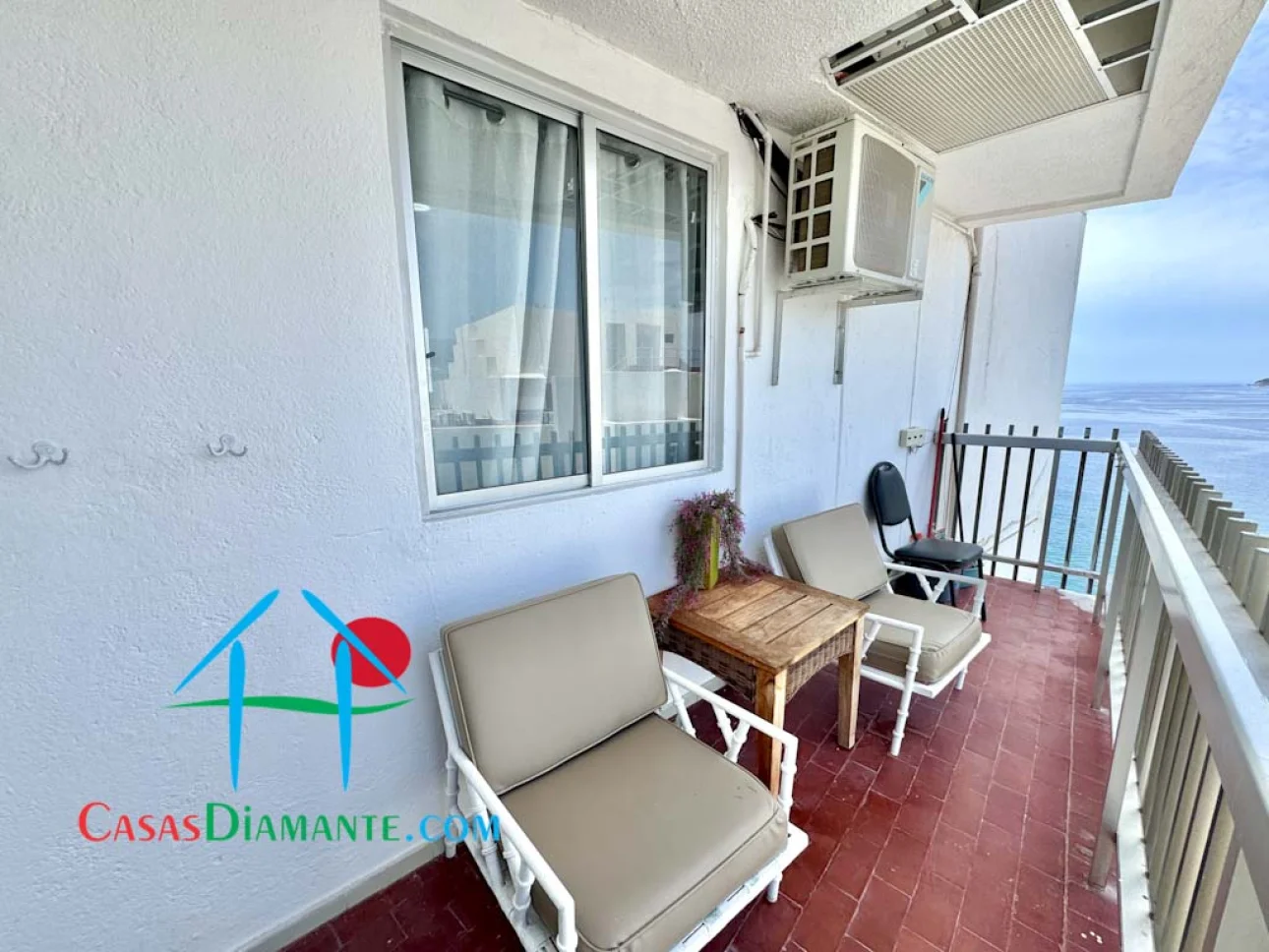 Departamento de playa con terraza y vista al mar — foto 12
