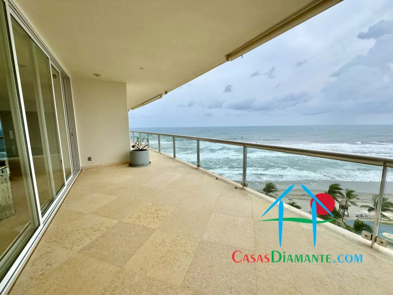 Departamento a pie de playa con terraza y vista al mar — foto 6