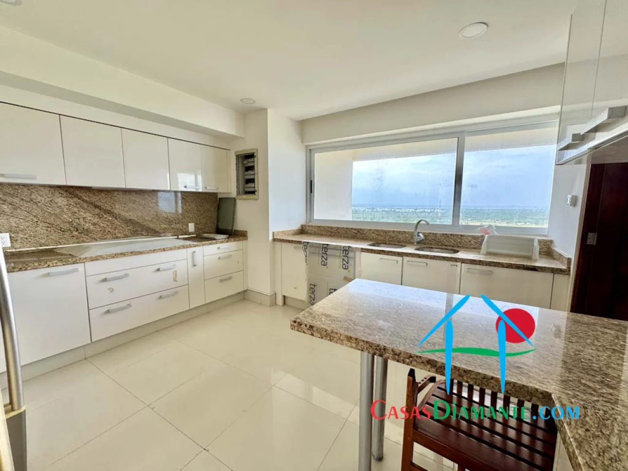 Departamento a pie de playa con terraza y vista al mar — foto 12
