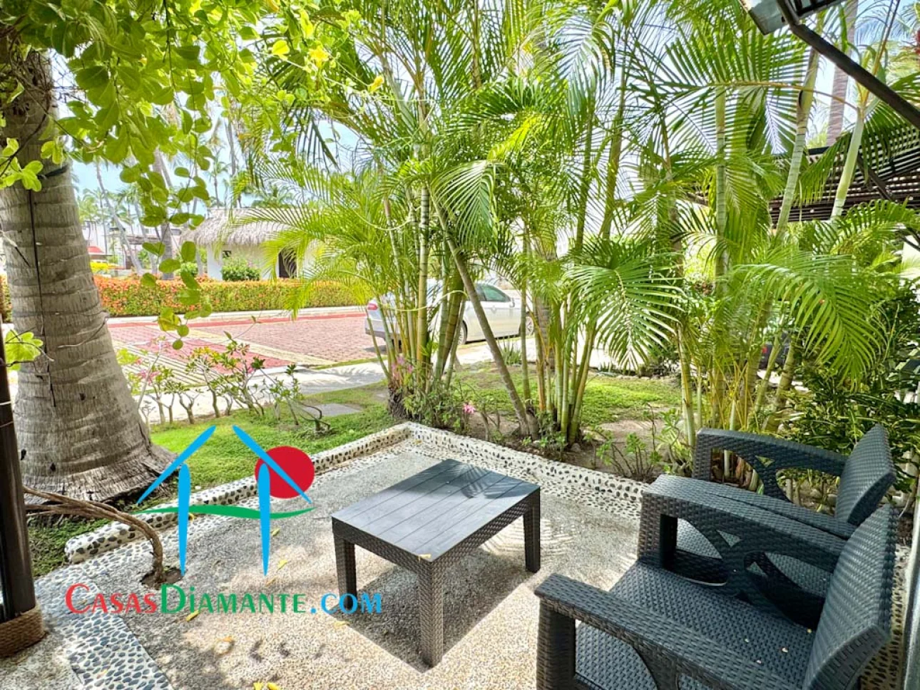 Terraza con pérgola, roof garden con asador y jacuzzi — foto 6