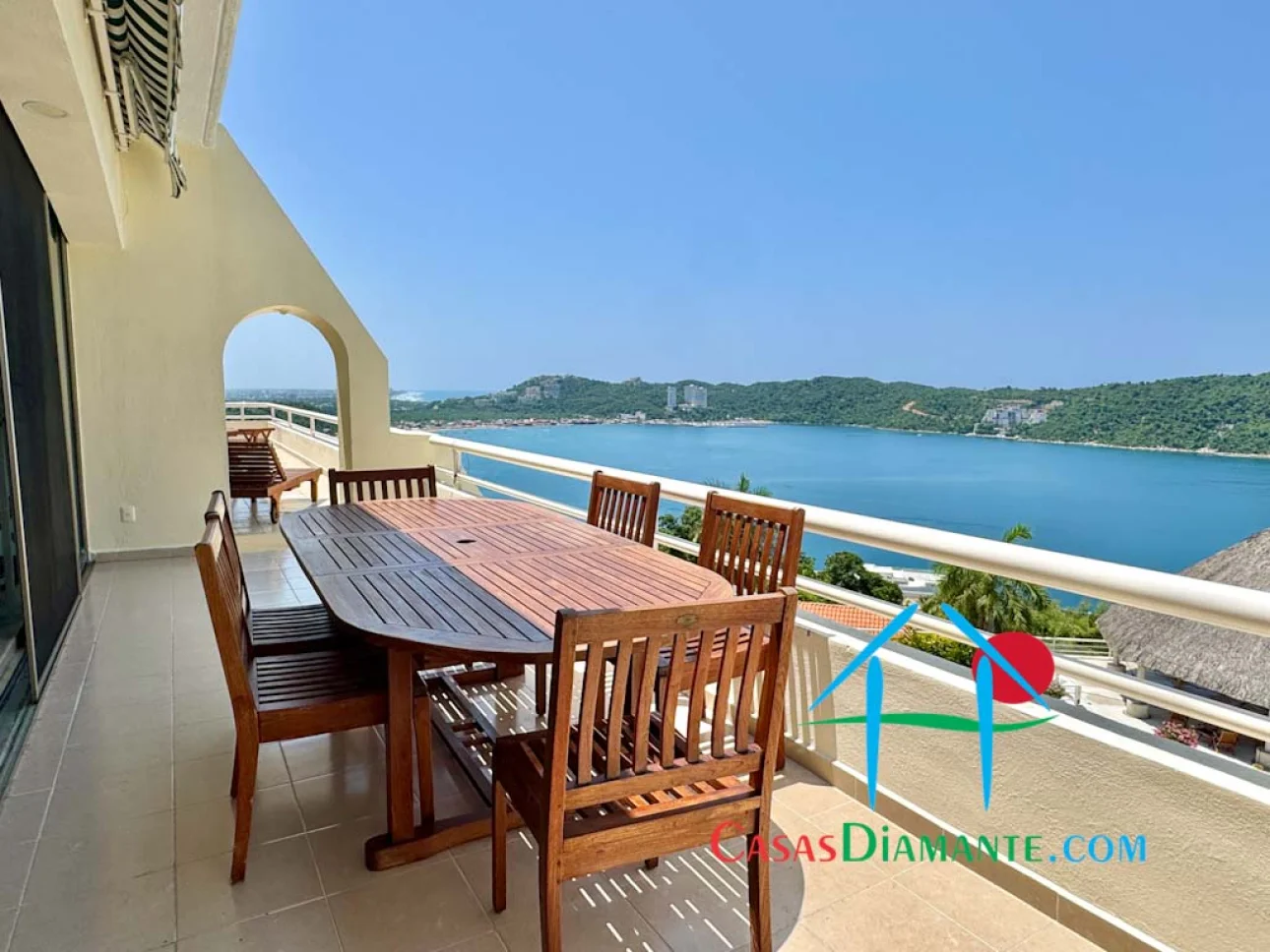 Departamento con terraza, vista al mar y jacuzzi privado — foto 7