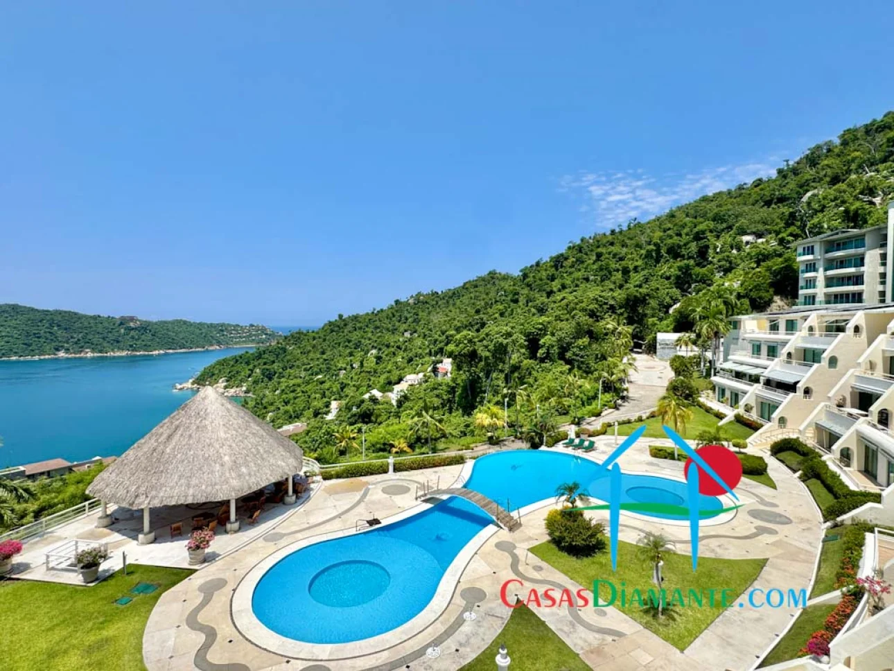 Departamento con terraza, vista al mar y jacuzzi privado — foto 10