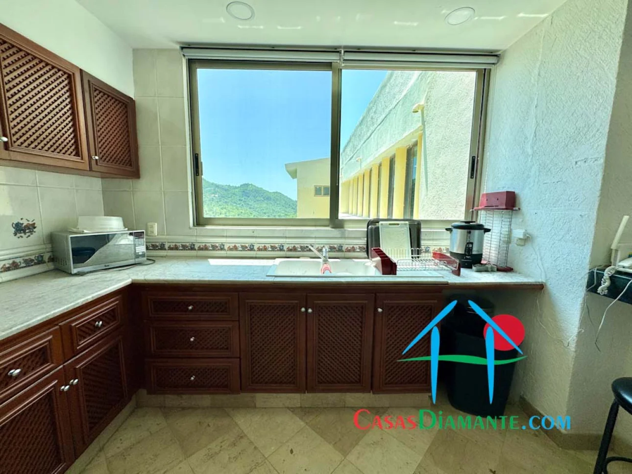 Departamento con terraza, vista al mar y jacuzzi privado — foto 15