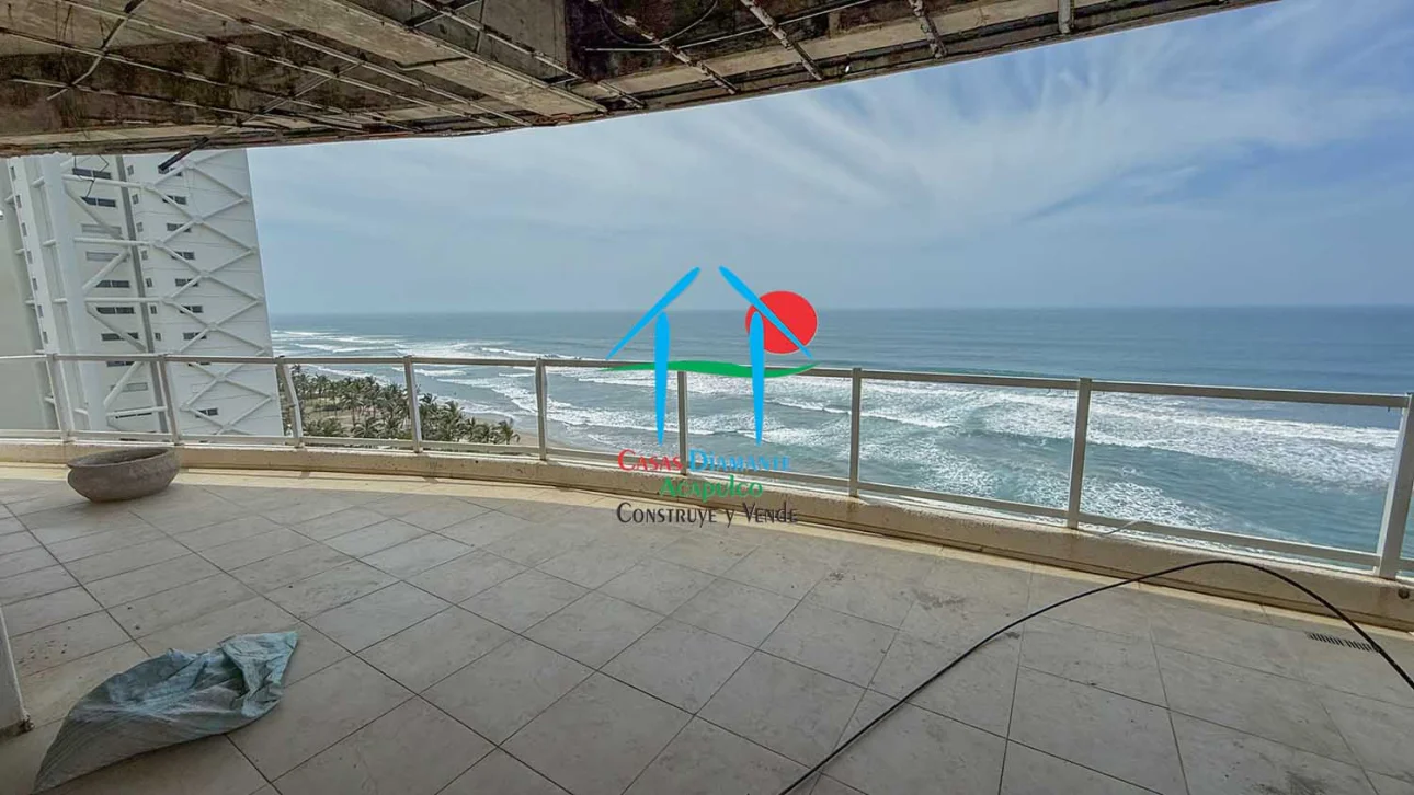 Depa de playa para restaurar en precio de oportunidad - 1