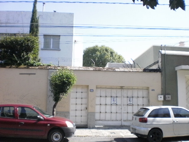 CASA EN RENTA EN PUEBLA,CERCA DE LA UPAEP, PARA OFICINAS O ESCUELAS - 1