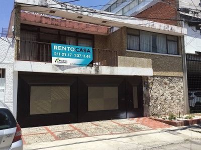 CASA EN RENTA PARA OFICINA O NEGOCIO, LA PAZ PUEBLA, CERCA DE COLEGIO - 1