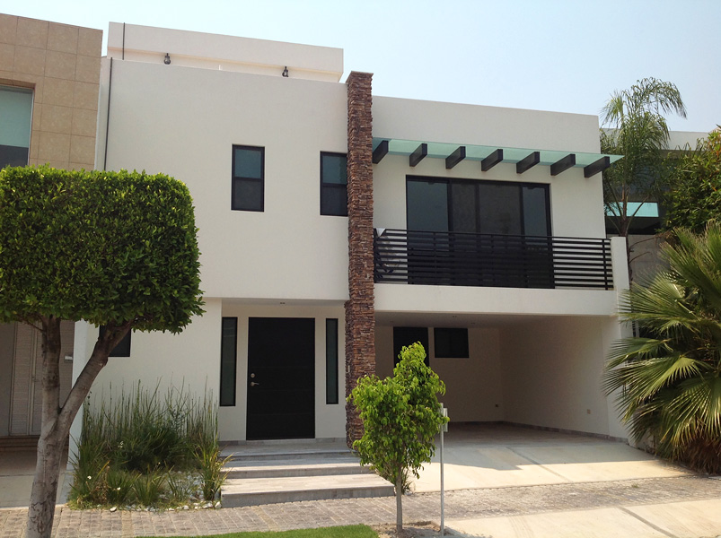 CASA EN VENTA EN PUEBLA, FRACCIONAMIENTO LOMAS DE ANGELOPOLIS - 1