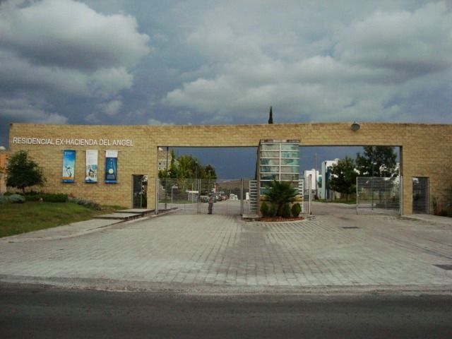 CASA EN VENTA EN PUEBLA, FRACCIONAMIENTO EX HACIENDA DEL ANGEL